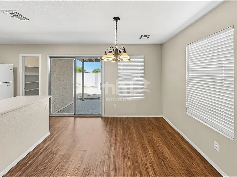 242 S Valle Verde — Photo 5