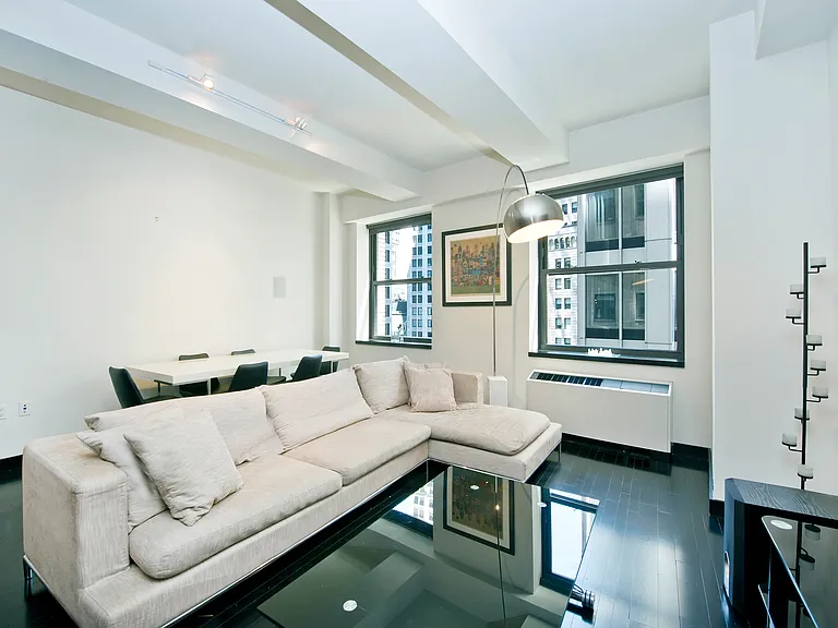 20 Pine St #815 — Photo 3