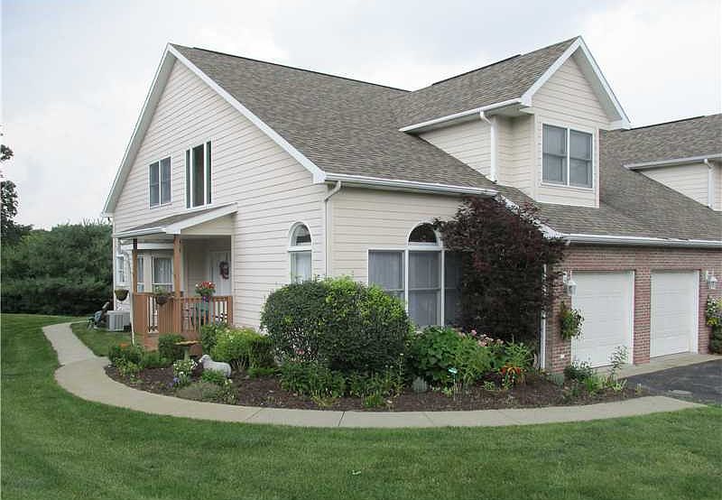 1st image of 1004 Pinnacle Way