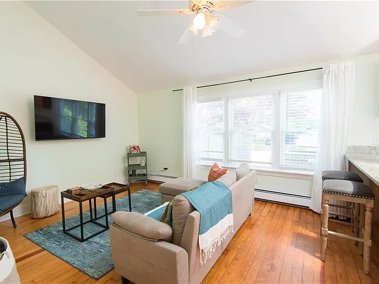 393 Aquidneck Ave — Photo 1