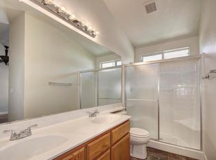 9537 Sunlight Ln, Elk Grove, CA 95758