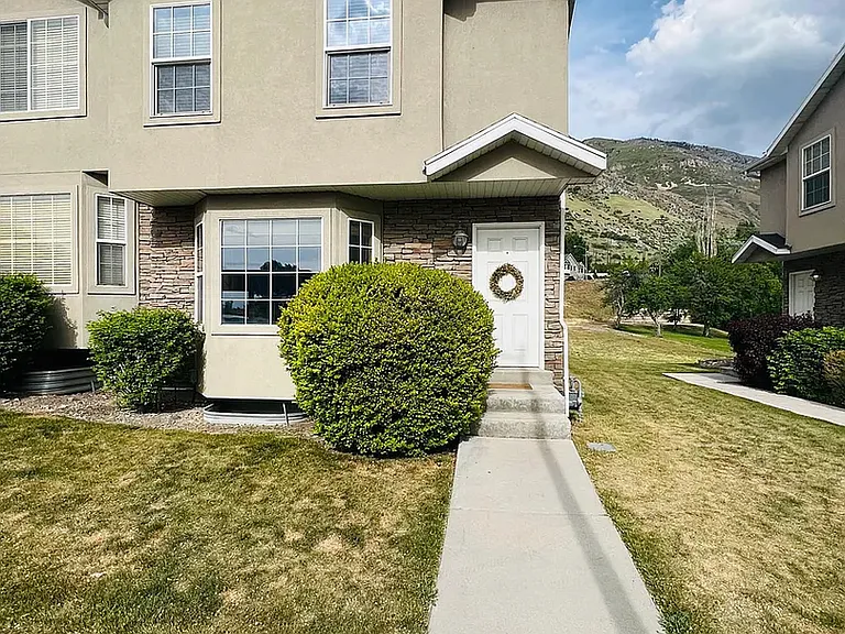 1355 S 1590 E — Photo 1