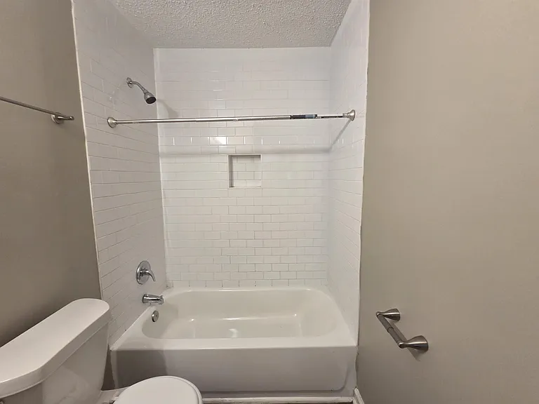 3487 Heckle Ave — Photo 14