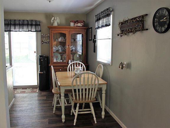 5th image of 2171 Warren St