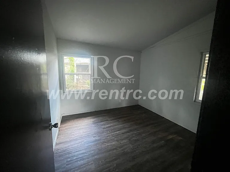 413 N Beard St #N — Photo 8