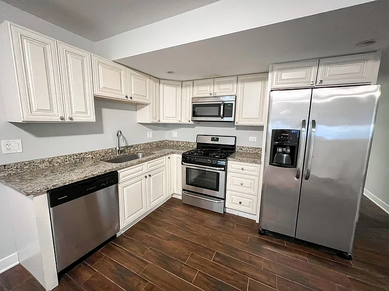3155 N. Pine Grove Ave. — Photo 3
