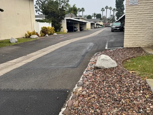 2006 Associated Rd Unit 2, Fullerton, CA 92831