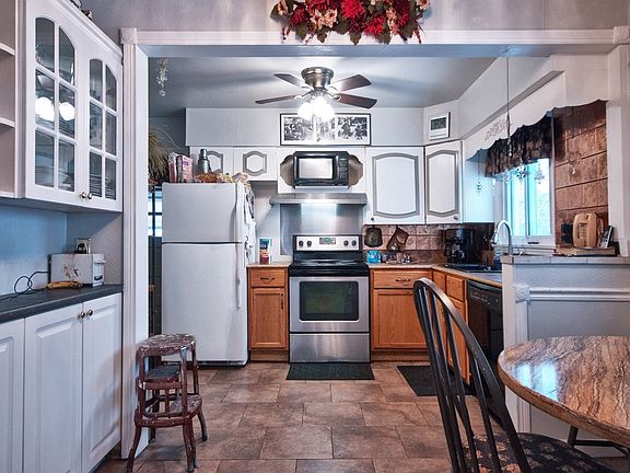 4th image of 1321 Oakwood Blvd