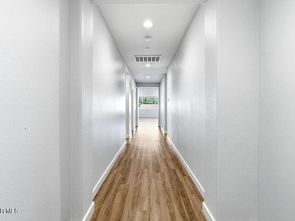 3rd image of 45652 Palm Ln