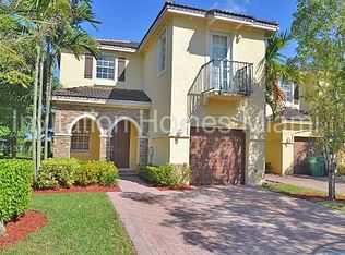 15429 SW 8th Ln, Miami, FL 33194