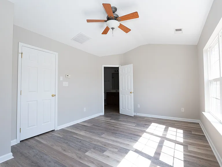 14136 Winford Ln — Photo 26
