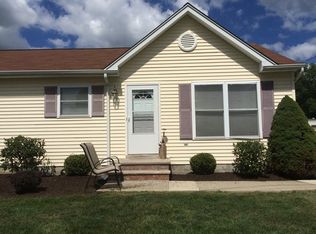 29B Makepeace Dr, Oak Ridge, NJ 07438