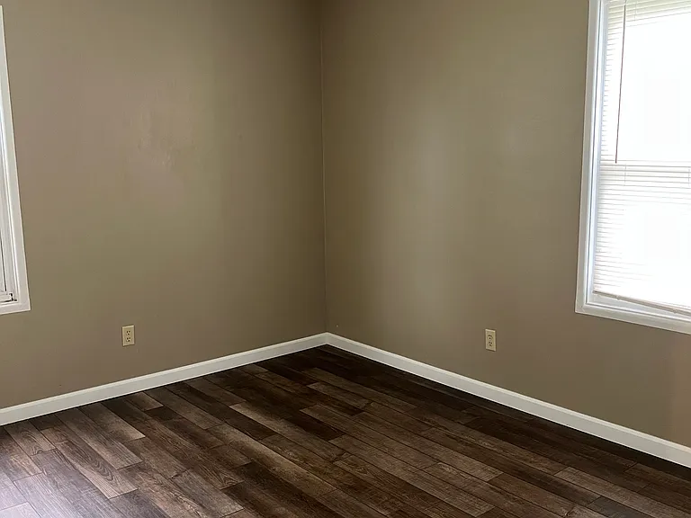 360 Avon Dr — Photo 10