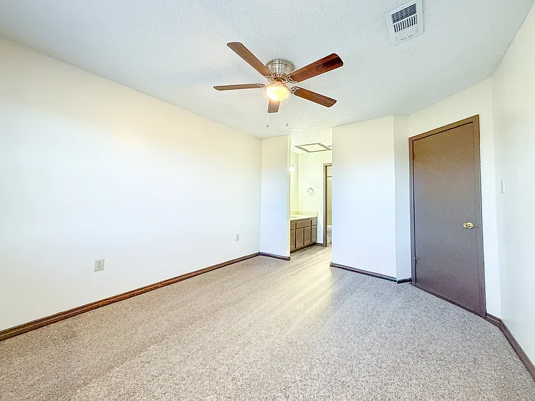 73601 Chapman Dr — Photo 18