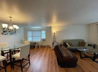 (Undisclosed Address), Old Orchard Beach, ME 04064