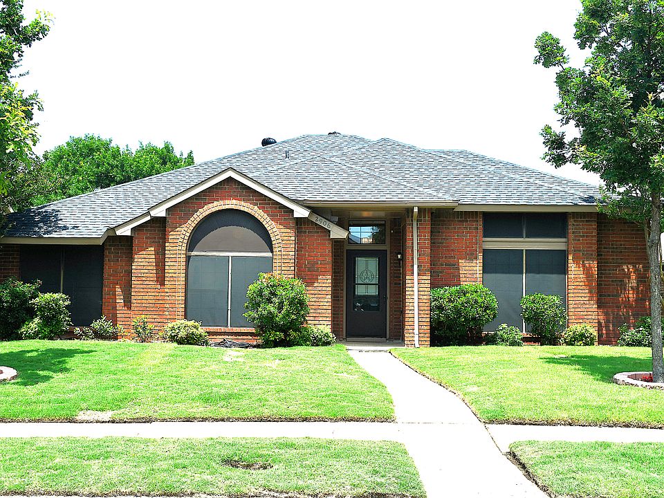1st image of 2906 Kingswood Dr