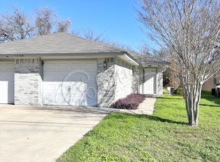 1004 W Avenue B #B, Copperas Cove, TX 76522