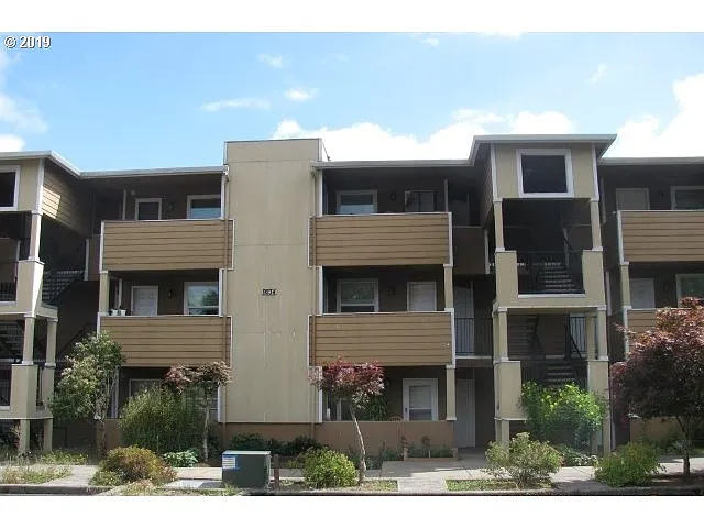 9234 SE Division St Unit 109 photo 1