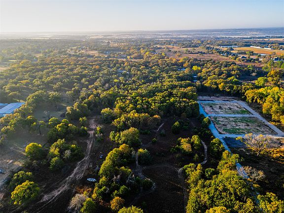 3rd image of 1291 Jay Bird Rd