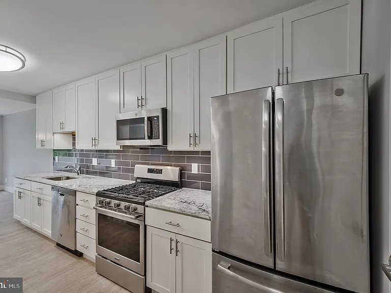 5101 River Rd #618 — Photo 5