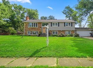 5302 Portsmouth Rd, Fairfax, VA 22032