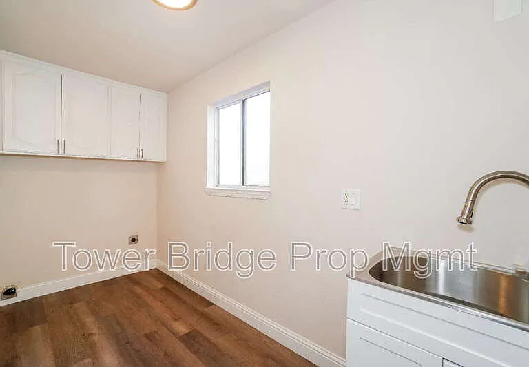 737 Cresta Ct — Photo 10