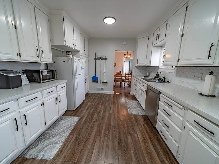 119 N 200 E — Photo 3