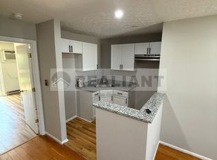 2881 Winter Gdn UNIT E, Lexington, KY 40517