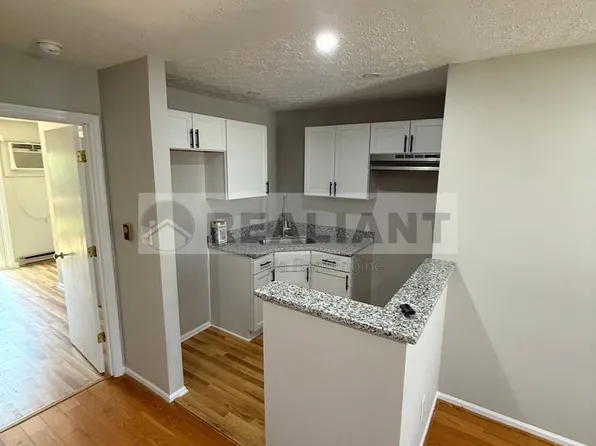 2881 Winter Gdn Unit E, Lexington, KY 40517