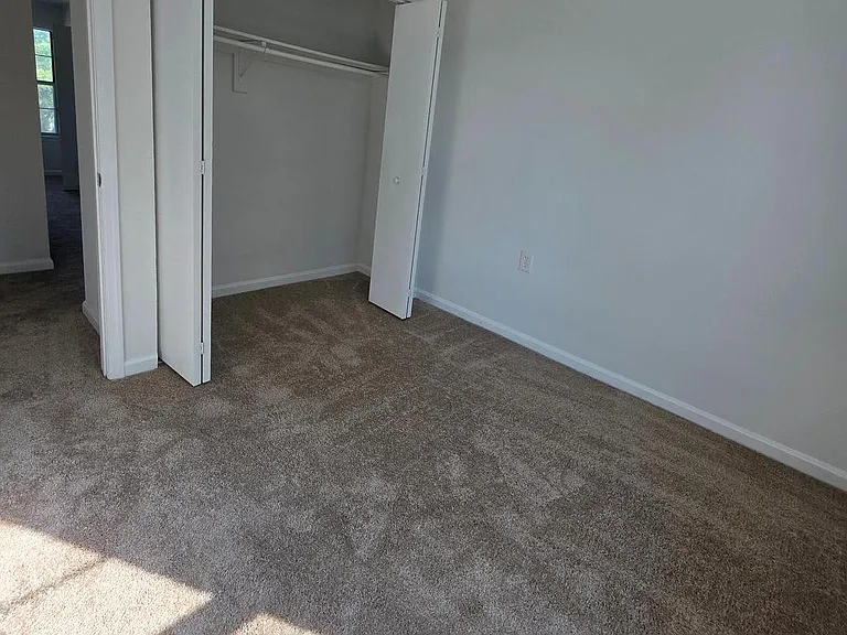 404 Trefoil Pl — Photo 10