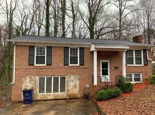 3771 Spaulding Dr, Winston Salem, NC 27105