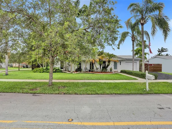 9000 SW 184th Ter, Cutler Bay, FL 33157