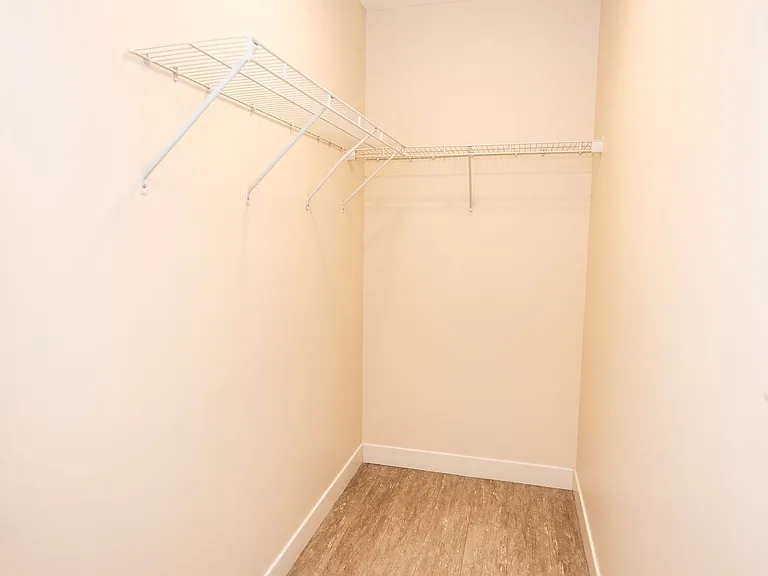65 W Broad St — Photo 43