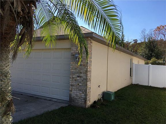 3rd image of 11850 Cranbourne Dr
