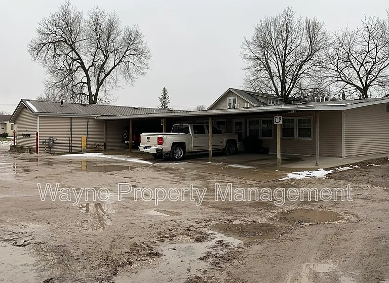 1219 E 2nd St #8 — Photo 7