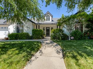 2898 Aspen Glow Ln, Redding, CA 96001