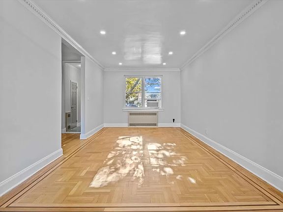 3rd image of 4475 Bedford Ave