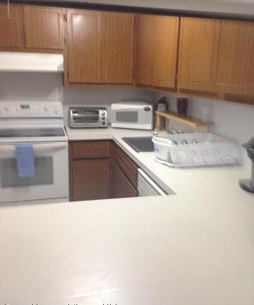 5th image of 1 Osborne Pl APT 50
