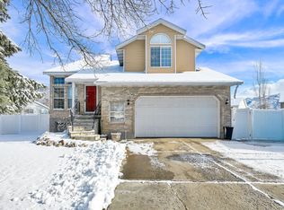 2382 N 450 W, Harrisville, UT 84414