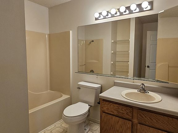 2nd image of 607 S Cardinal Dr #1