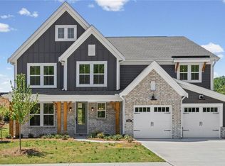 150 Hidden Fields Way, Hoschton, GA 30548