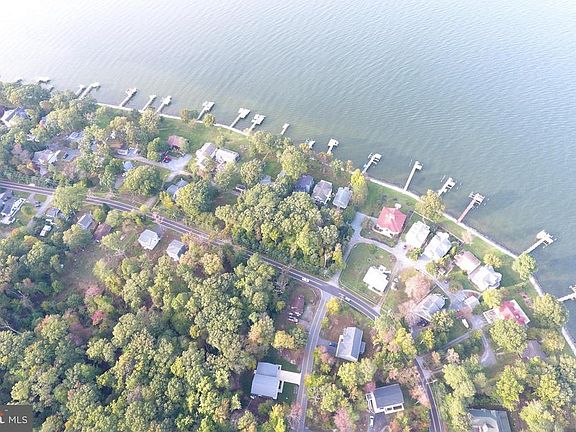 4th image of 7030 Myrtle Ave