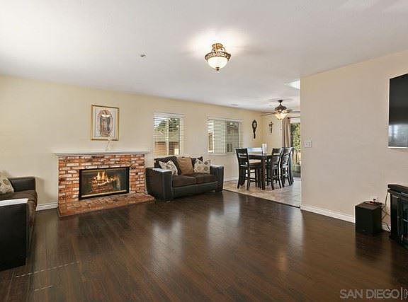 3rd image of 227 Woodland Dr