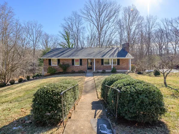 2050 Woodcrest Dr, Lynchburg, VA 24503