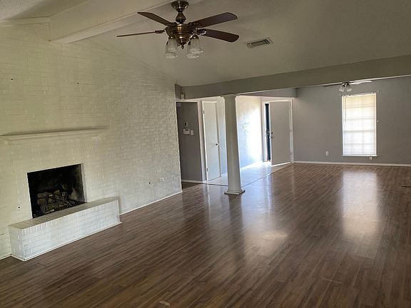 4th image of 4636 Ivanhoe Dr