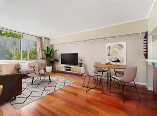 350 W 50th St #2B, New York, NY 10019