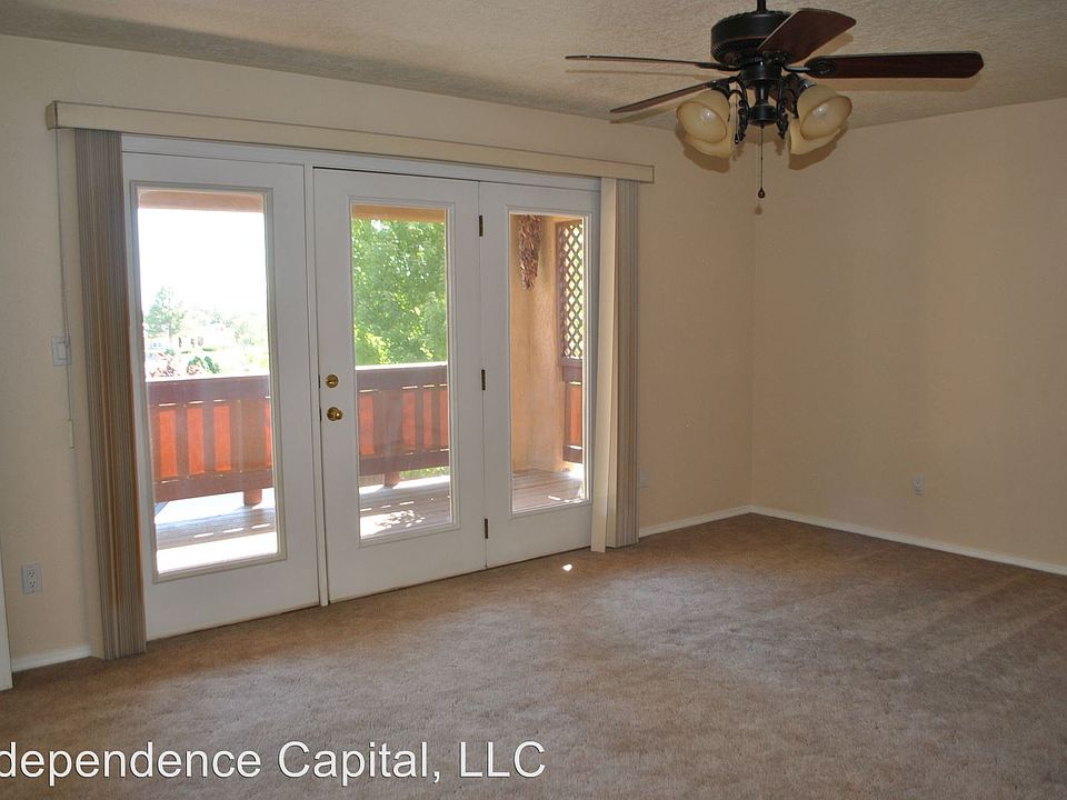 1st image of 5611 Greenwood Dr