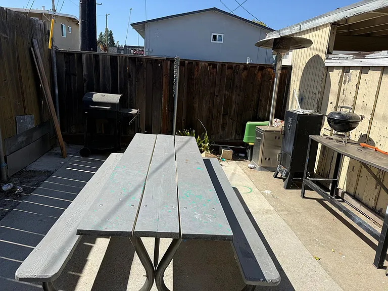 1805 Bradford Way — Photo 14