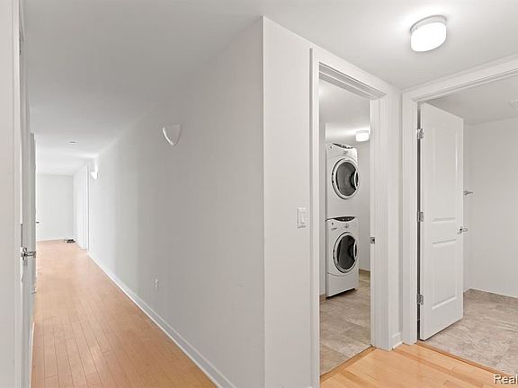 2nd image of 1135 Shelby St #7/2405