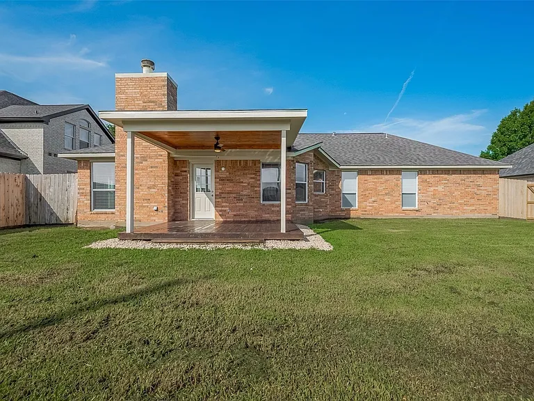 9631 Highland Pointe Dr — Photo 42